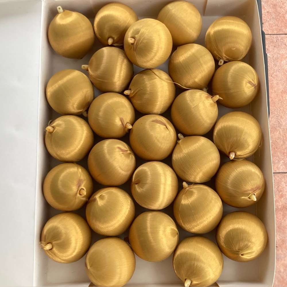 ‼️SOLD‼️ Vintage (60’s-70’s) 3” Satin Christmas Balls
